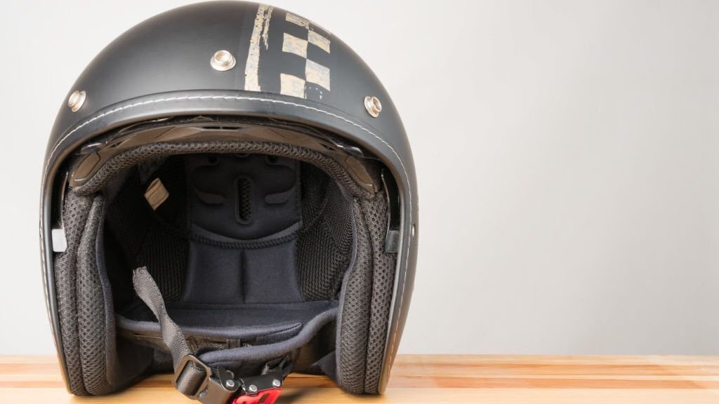 Cross-Helmet-X1-HUD